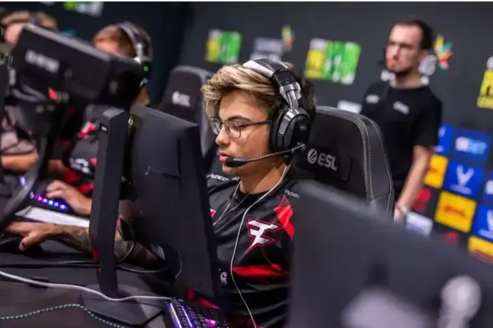 Twistzz: "My motivation took a major hit since I've been focusing on CS2."