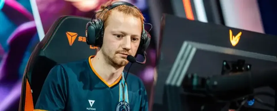 Fan Criticizes Rogue - Claims Players and Coaches Are Just Sitting on Salaries