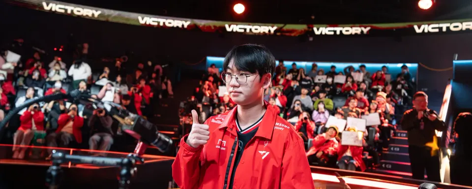 T1 y Hanwha Life Esports avanzan a los playoffs - Resumen del día de juego en la fase Play-in de la LCK Cup 2025