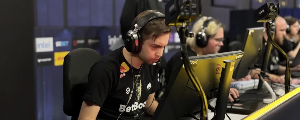 Spirit mengalahkan NAVI dan melaju ke grand final IEM Katowice 2025