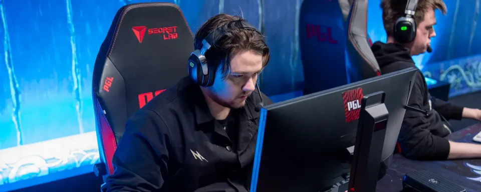 Team Falcons 대 Team Spirit 경기 예측 및 분석 - PGL Wallachia 시즌 3