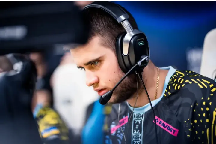 Monte vs Virtus.pro prediction for the final of Roobet Cup 2023