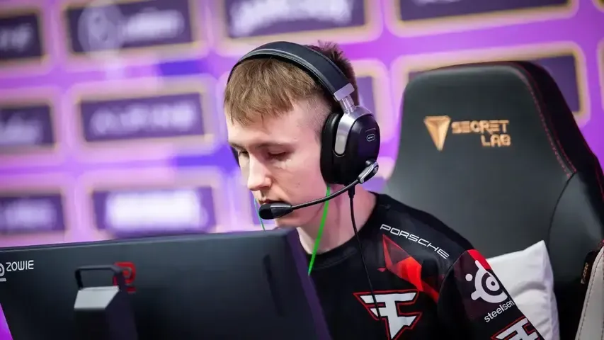 ropz rasgou o MOUZ na partida para a semi-final do CS2 Asia Championships 2023