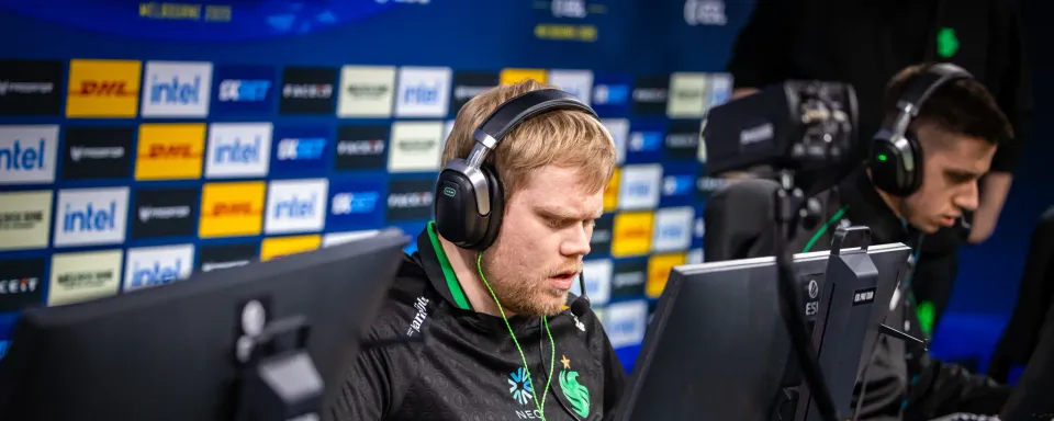Прогноз и анализ матча NAVI против Falcons на IEM Melbourne 2025