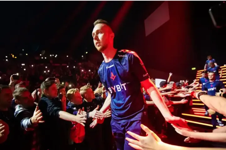 gla1ve: "I can't wait to share the next chapter of my career"