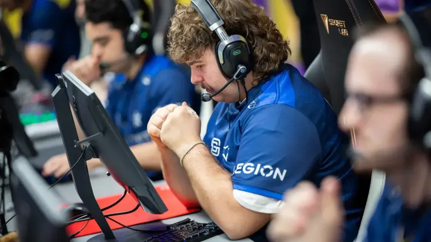 NAVI lost to Complexity in the BLAST quarterfinals, all because of two clutches