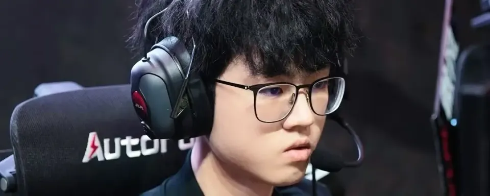 Royal Never Give Up mengalahkan Oh My God dan Bilibili Gaming menundukkan Weibo Gaming di LPL Split 2 2025