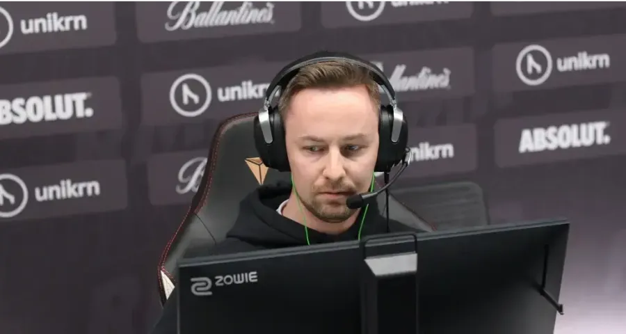 cadiaN commented on the situation with stavn and Jabbi