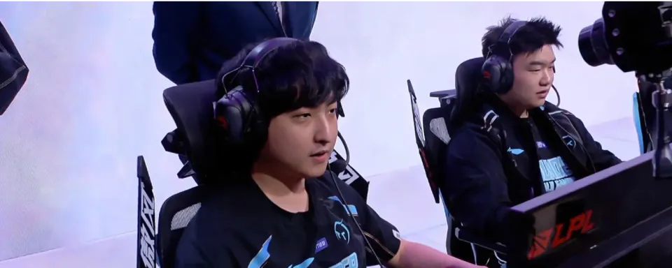 Predicción y Análisis del Partido ThunderTalk Gaming vs Weibo Gaming - LPL Split 2 2025