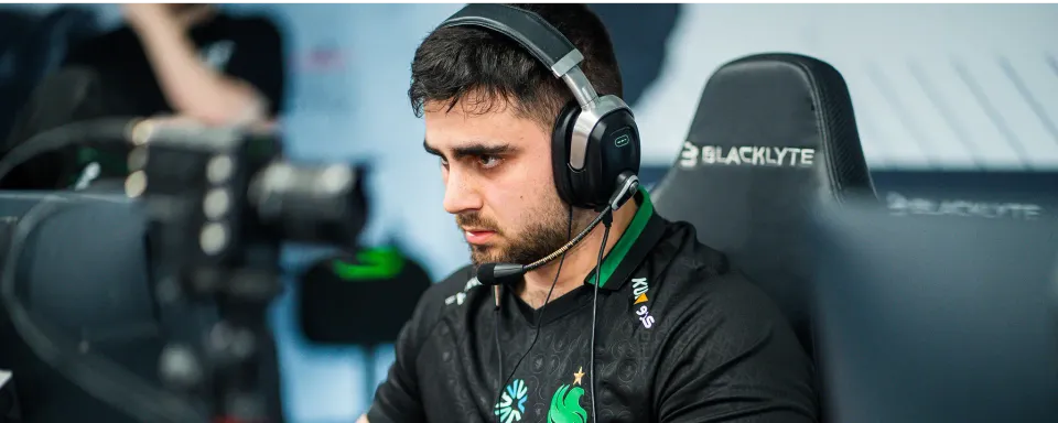 Prognose und Analyse des Spiels zwischen FaZe Clan und w7m in der Gruppenphase von RE:L0:AD 2025