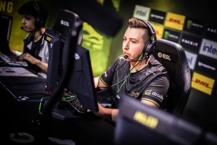 XANTARES рассказал главную причину почему он не хочет перейти в интернациональный состав 