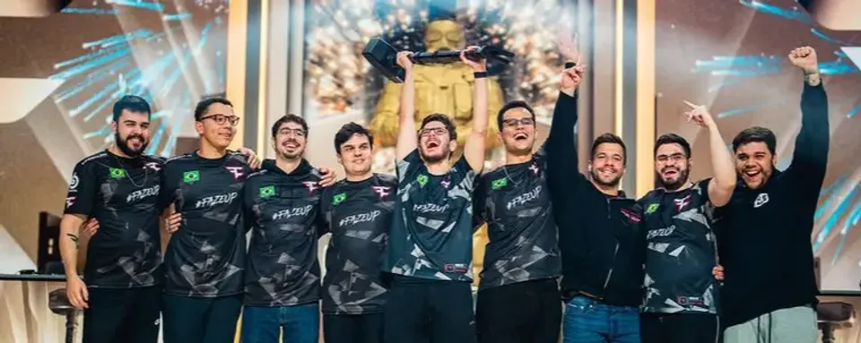Dự đoán và Phân tích trận đấu FaZe Clan vs Fnatic - Vòng bảng RE:L0:AD 2025