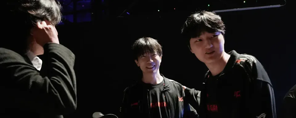 JD Gaming, FunPlus Phoenix 격파하며 Invictus Gaming, Ninjas in Pyjamas에 승리