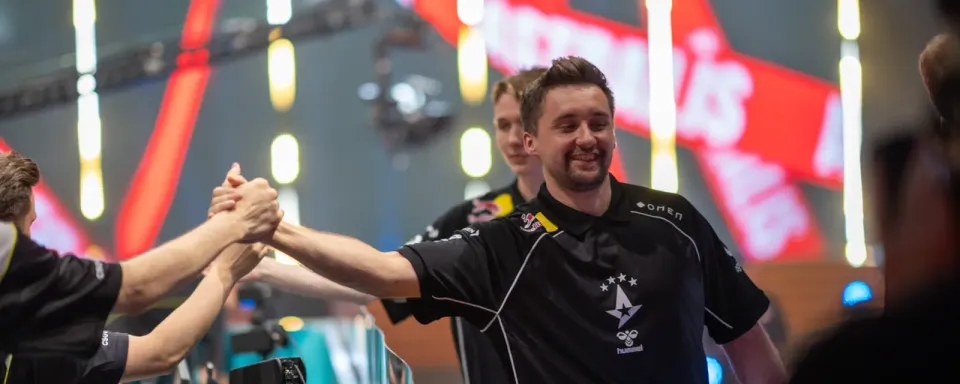 Predicción y Análisis del Partido Aurora vs Astralis - Playoffs de PGL Astana 2025