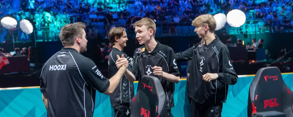 Astralis vence Aurora na semifinal do PGL Astana 2025