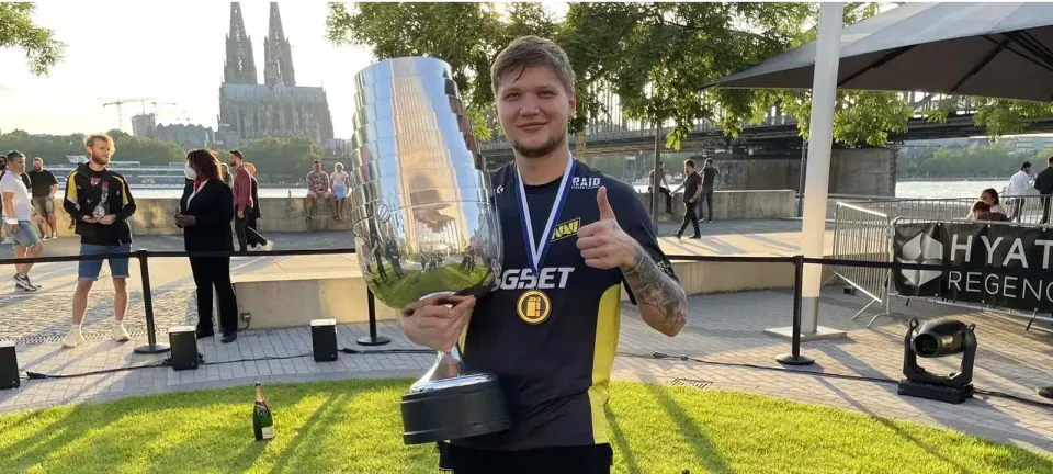 O s1mple está oficialmente a terminar a sua carreira? 