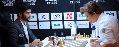 Gukesh vence Carlsen, virando de uma posição perdida