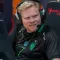 Falcons colocam Magisk no banco
