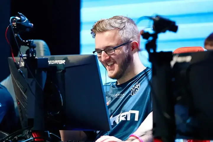 smooya beats blameF on FACEIT for ELO and is first on FACEIT for ELO