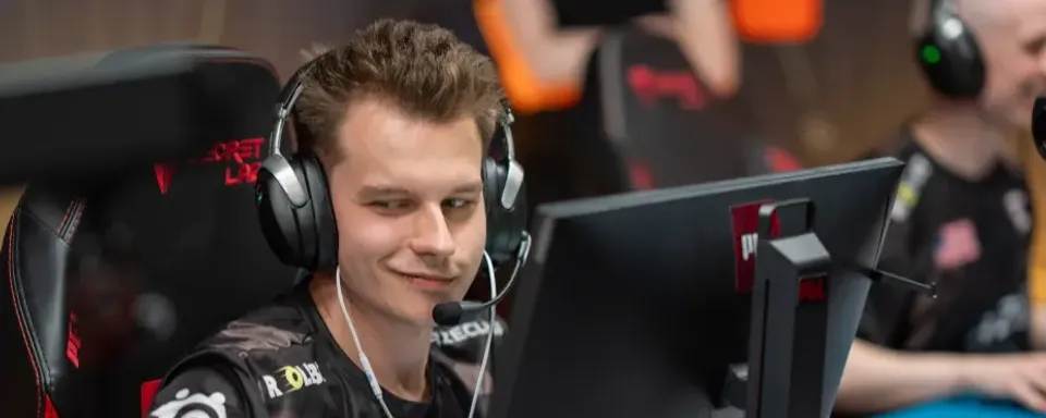 Lurker Position Guide in CS2: Strategies, Skills & Tips