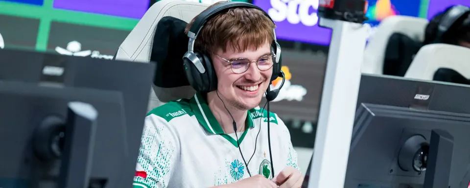 Team Falcons besejrede Team Liquid og nåede semifinalen i Esports World Cup 2025