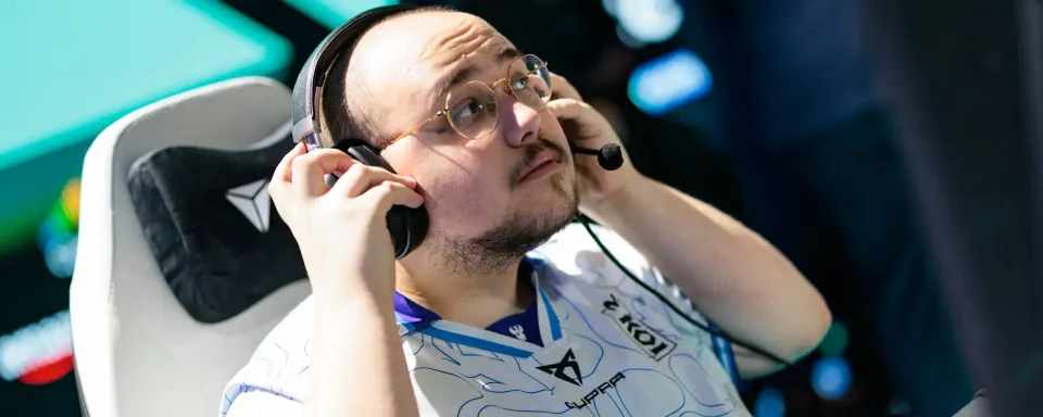 Previsão e análise do confronto T1 contra Movistar KOI - Esports World Cup 2025