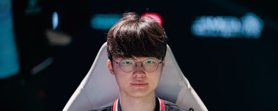 Dự đoán và Phân tích Trận đấu G2 Esports vs T1 - Esports World Cup 2025