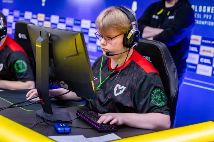 MOUZ zniszczył ENCE i awansował do półfinału IEM Katowice 2024