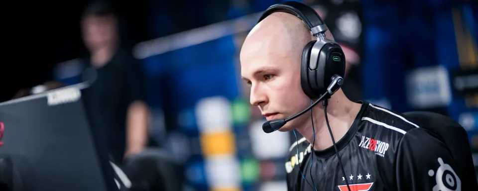 Predicción y Análisis del Partido FaZe vs Liquid - Intel Extreme Masters Colonia 2025 Etapa 1 Play-In