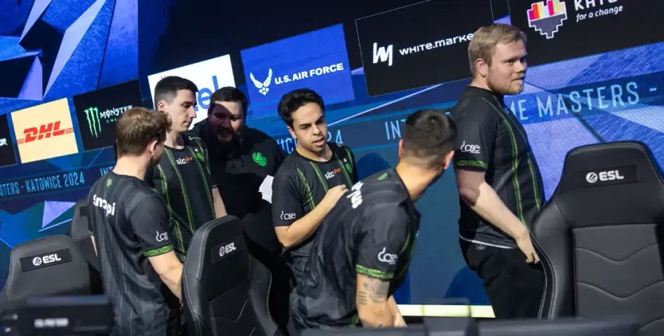 Les Falcons ont obtenu une place en demi-finale de l'IEM Katowice 2024 dans un match contre ENCE.