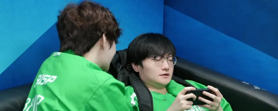 Weibo Gaming tinalo ang Anyone's Legend, at Bilibili Gaming dinurog ang FunPlus Phoenix
