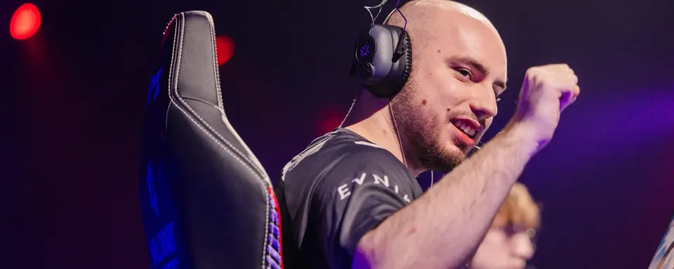 Derke: "hver 2-3 kampe mod hver god spiller/pro/streamer"