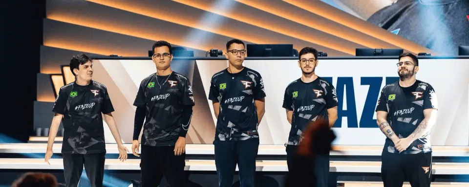 FaZe Clan vs DarkZero Kampforudsigelse og Analyse — Esports World Cup 2025 Rainbow Six Siege X