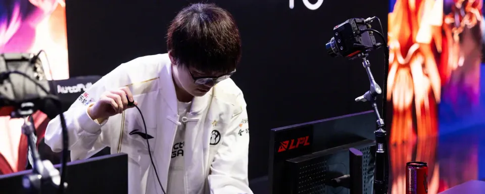 Invictus Gaming対JD Gaming 試合予測と分析 - LPLスプリット3 2025