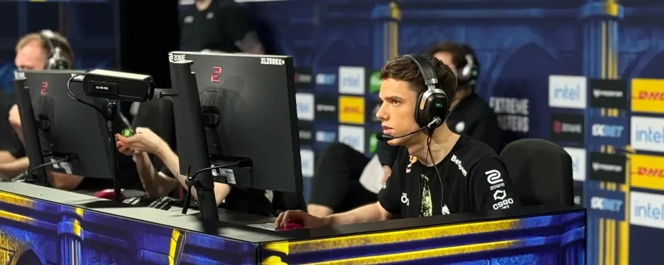 Predicción y Análisis del Partido G2 vs Spirit - BLAST Bounty Fall 2025: Clasificatorio Cerrado