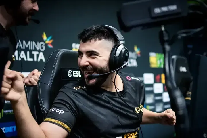 O veterano turco MAJ3R poderia ir para VALORANT vendendo suas principais skins