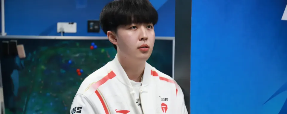 Bilibili Gaming vs Top Esports 試合予測と分析 - LPL スプリット3 2025
