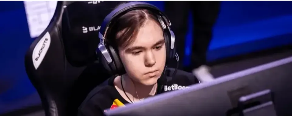 Team Liquid và FlyQuest bị loại khỏi BLAST Open Fall 2025: Vòng Loại Kín