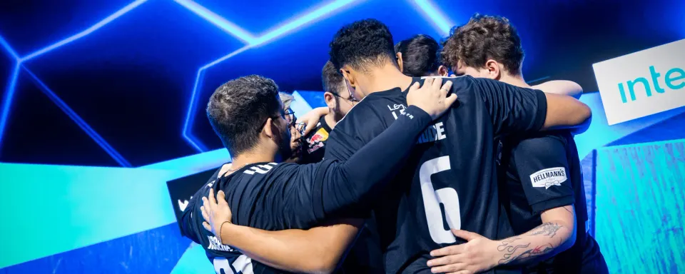 FURIA Menggila — Bahkan Vitality Tak Bisa Menghentikan Mereka. Pratinjau BLAST Open Fall 2025