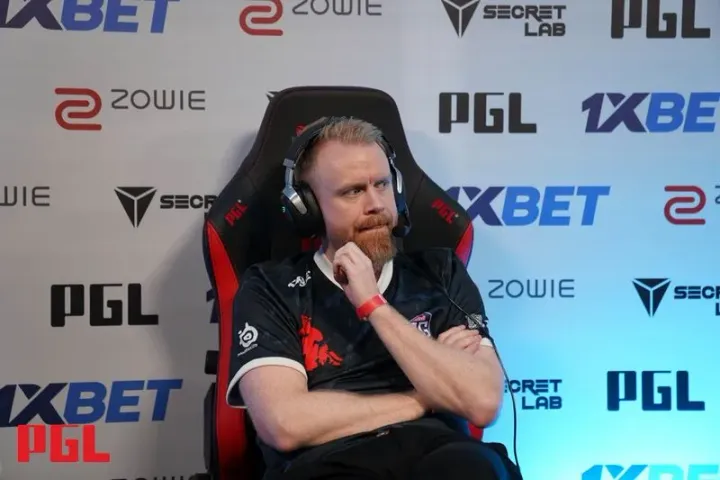 La Contratación de Ruggah por Astralis: ¿Una Jugada Desesperada o un Error de Entrenador?