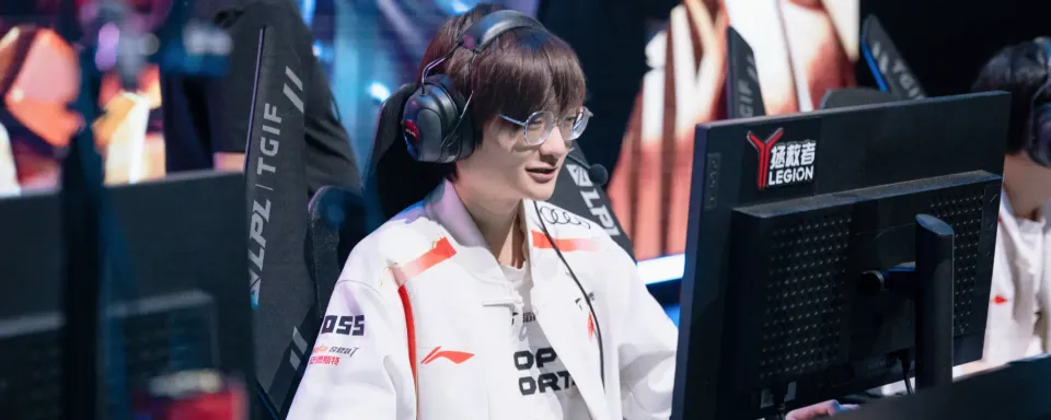 Top Esports mara ke final upper bracket playoff LPL Split 3 2025