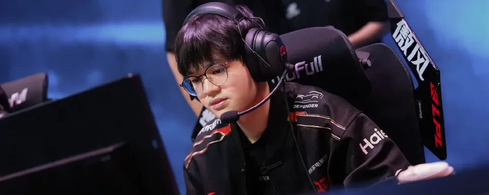 JD Gaming Kalahkan Weibo Gaming dari LPL Split 3 2025