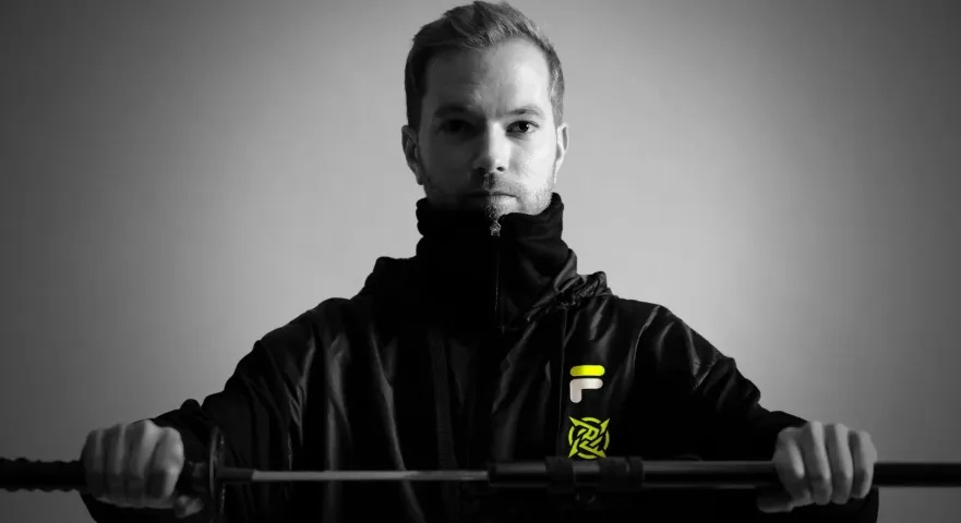 Xizt assume o comando como novo técnico da NIP