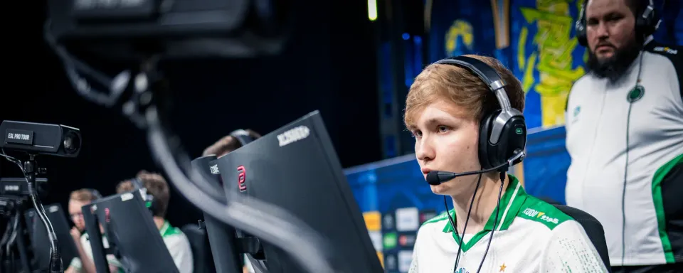 Falcons y Aurora avanzan a los playoffs de FISSURE Playground 2