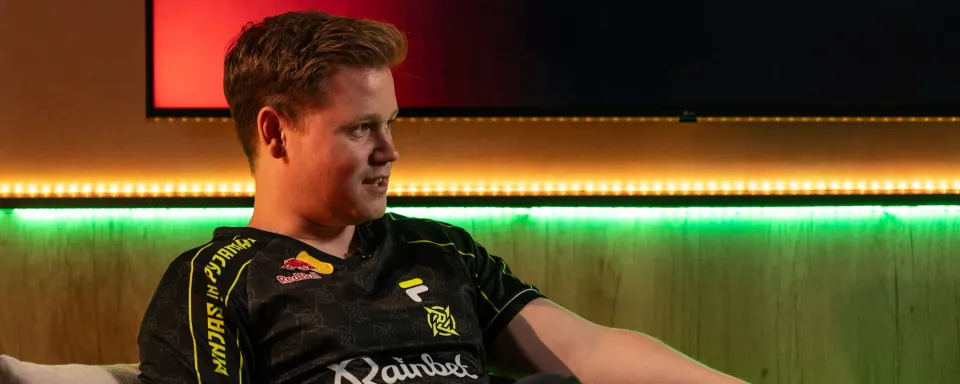 B8 tewas kepada PARIVISION, manakala NIP menewaskan OG dalam suku akhir braket atas StarSeries Fall 2025