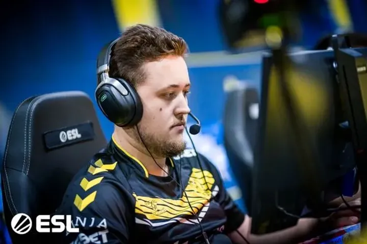 ZywOo estendeu seu contrato com Vitality