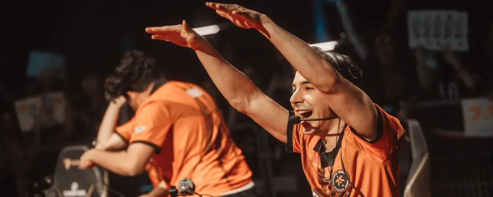 Prediksi dan Analisis Pertandingan Paper Rex vs Fnatic — VALORANT Champions 2025