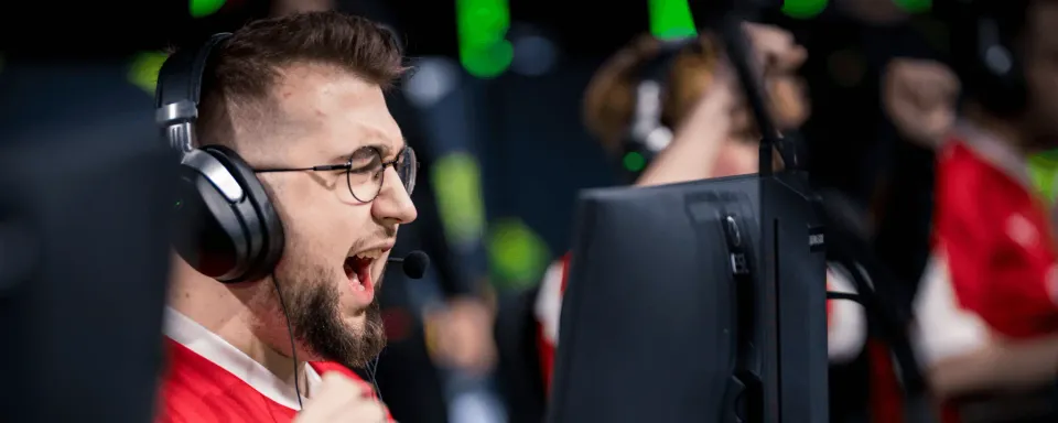 MOUZ vs Falcons 경기 예측 및 분석 — ESL 프로 리그 시즌 22 스테이지 2