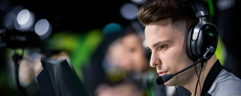 NAVI、ESL Pro League s22 Stage 2で3DMAXに敗北し、脱落の危機に