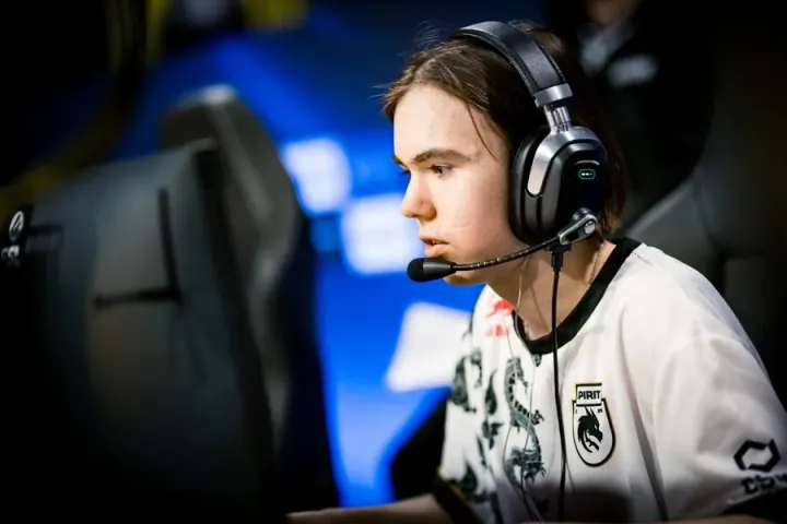 O autógrafo de Donk torna-se o autocolante mais caro do PGL Major Copenhagen 2024